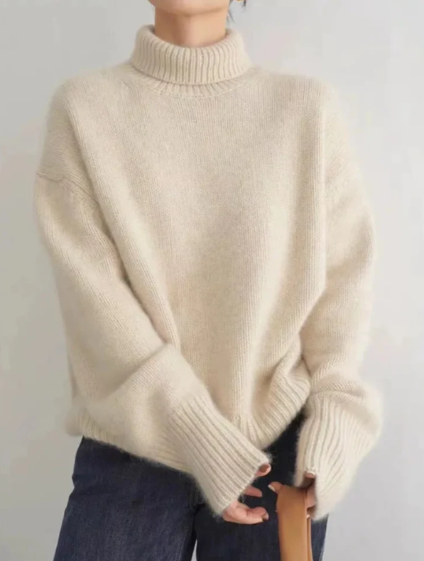 Maglione Oversize a Collo Alto in Maglia Morbida